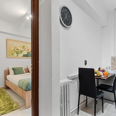 Apartamento Central Studio Emerald Bucarest Exterior foto